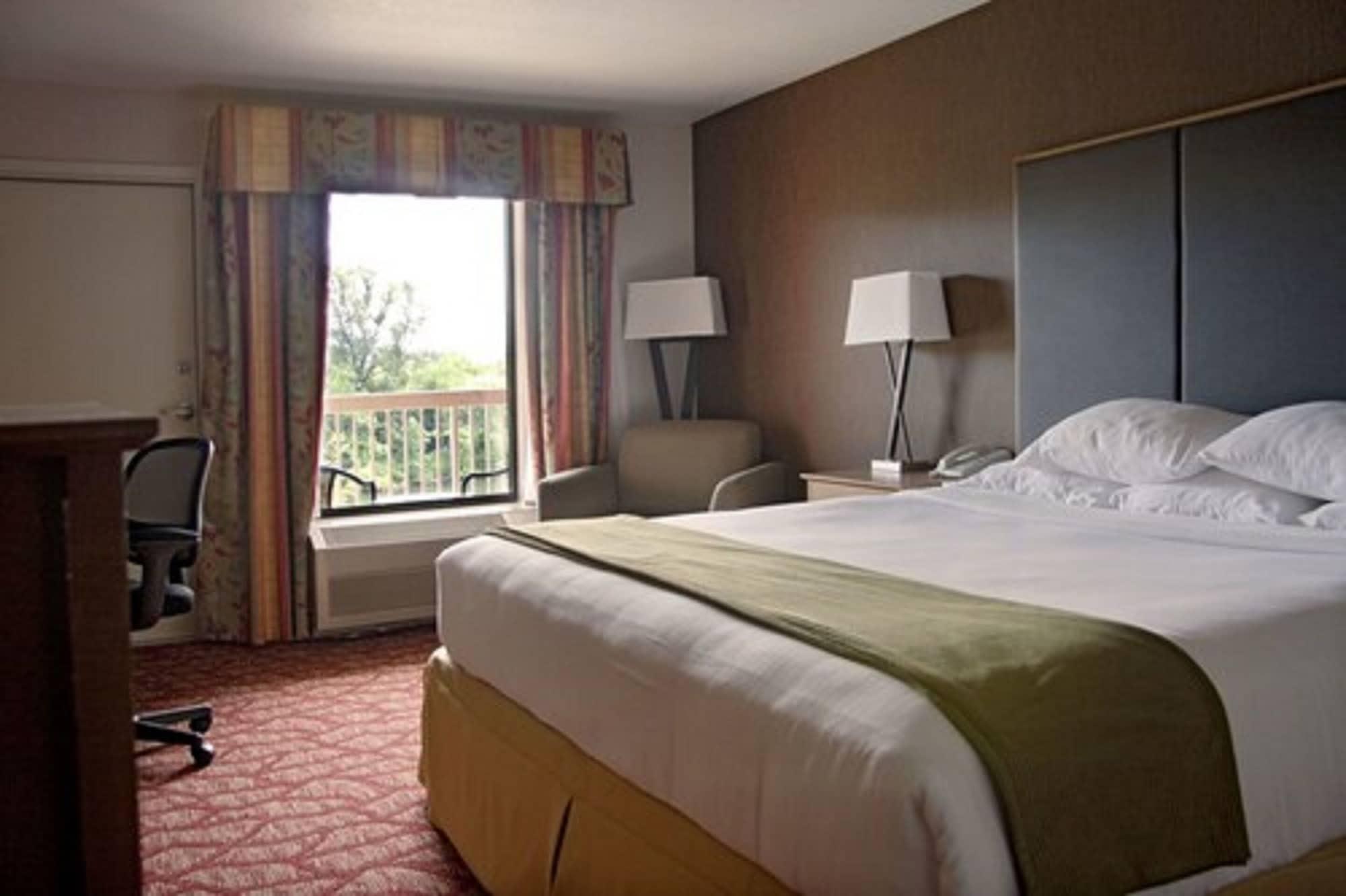 Express By Ihg Hotel