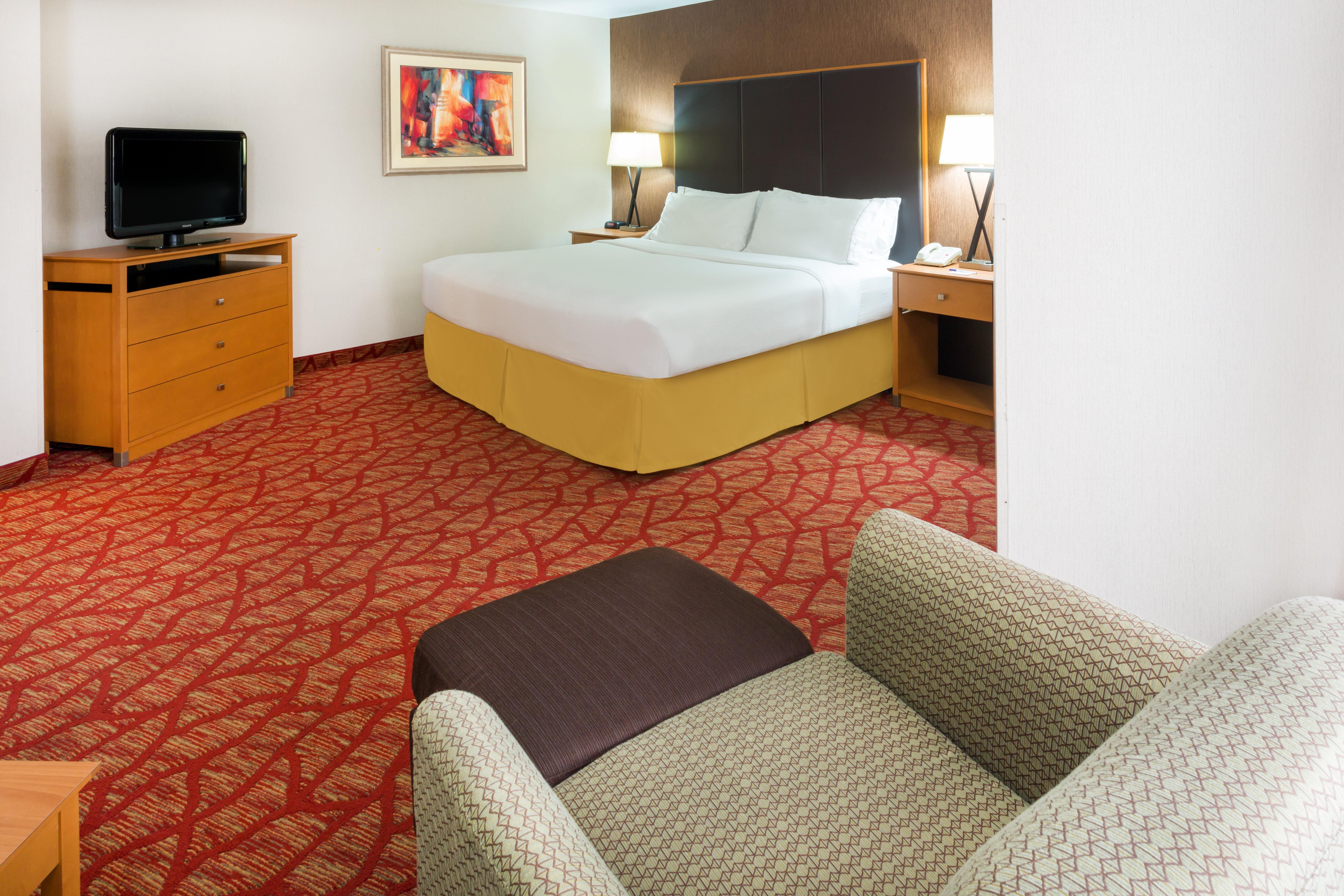 Express By Ihg Hotel 3*
