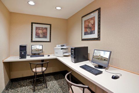 Express By Ihg Hotel 3*